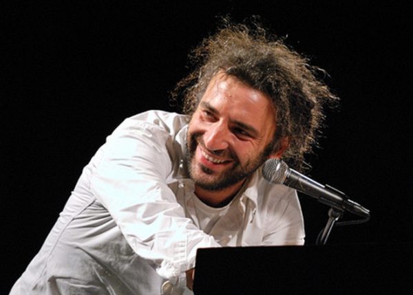 A música brasileira de Stefano Bollani em Entrevista
