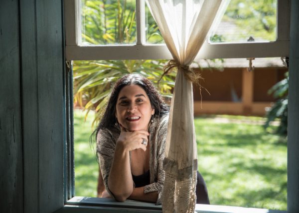 A festa caipira de Monica Salmaso