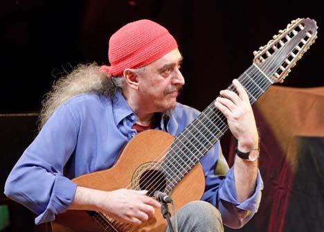 Egberto Gismonti no Instrumental Brasileiro.