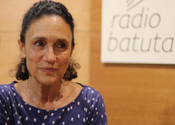 Barbara casini canta Novelli no Estúdio Batuta