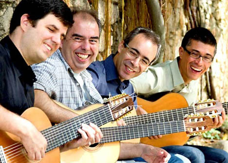 Maogani interpreta Nazareth