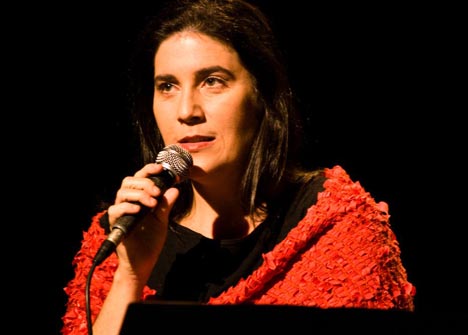 Monica Salmaso, a emoção nos intervalo0s do silêncio!