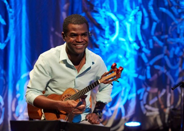 Agora quem pede a música é o Pretinho da Serrinha